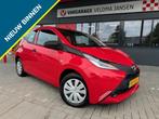 Toyota Aygo 1.0 VVT-i X-FUN 5-DRS. + AIRCO/CRUISE CONTROL, Voorwielaandrijving, Stof, Gebruikt, 4 stoelen