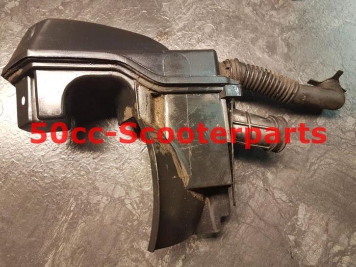Luchtfilterhuis Sym Jet Basix 17200-T5C-000 Gebruikt, Motoren, Tuning en Styling, Ophalen of Verzenden