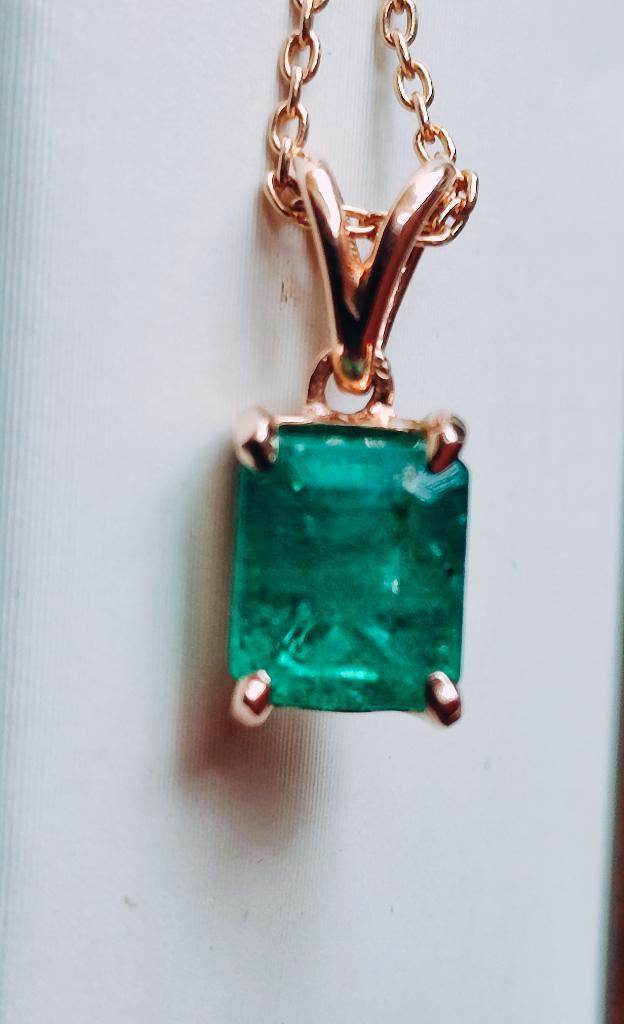 Gouden ketting met smaragd 1,45 kt hangertje, Sieraden, Tassen en Uiterlijk, Kettinghangers, Zo goed als nieuw, Goud, Goud, Met edelsteen