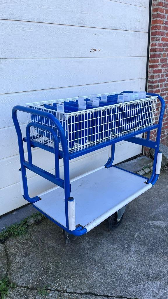 Stevige dossierwagen met ophangmappen, Huis en Inrichting, Kasten | Roldeurkasten en Archiefkasten, Zo goed als nieuw, Minder dan 100 cm