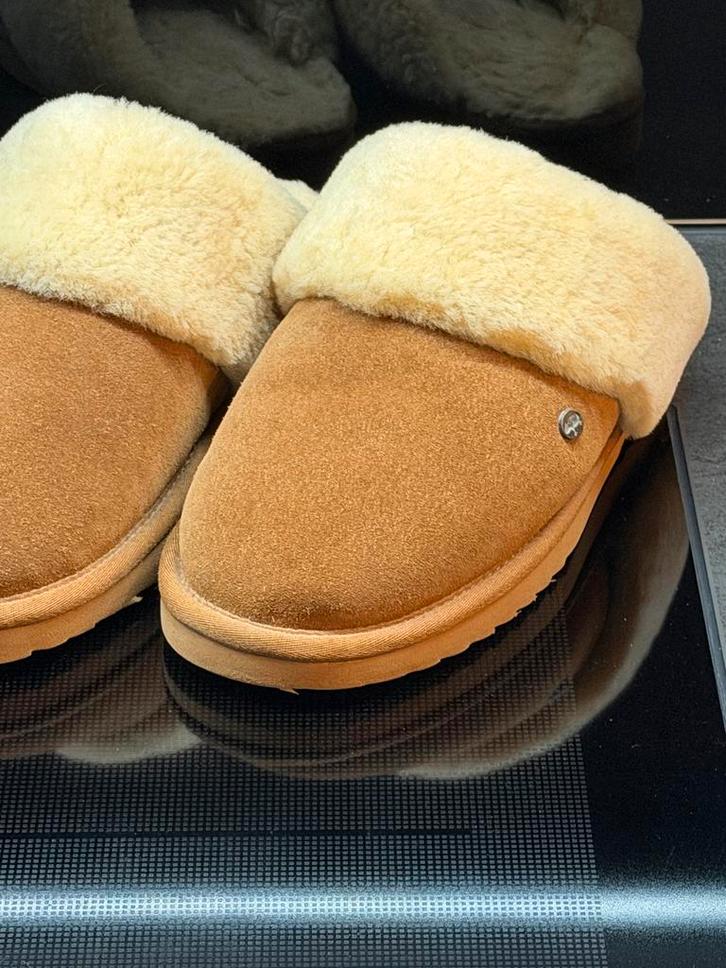 Warmbat Australia Flurry Dames Pantoffels - Maat 40, Kleding | Dames, Schoenen, Zo goed als nieuw, Pantoffels of Sloffen, Beige