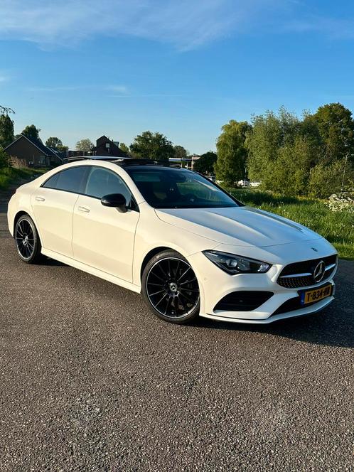 Mercedes-Benz CLA 180 136pk 7G-DCT 2019 Wit , PANO/SFEER, Auto's, Mercedes-Benz, Particulier, CLA, Benzine, Sedan, Automaat, Geïmporteerd