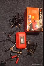 Black & Decker Acculader 12v, Auto-onderdelen, Accu's en Toebehoren, Ophalen of Verzenden