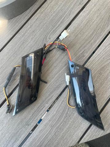 Powerone ledjes achter zip beschikbaar voor biedingen