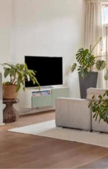 Tv meubel, wandkasten met nieuwe glasplaat