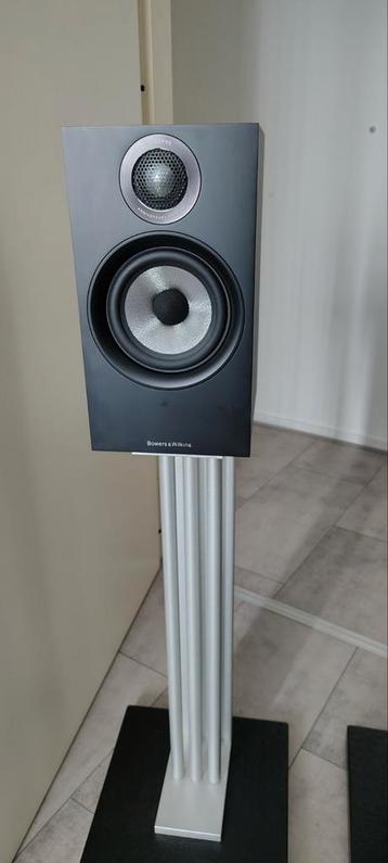 Aluminium stands beschikbaar voor biedingen