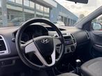 Hyundai I20 1.2i Black pack Airco Lmv, Gebruikt, 4 cilinders, Origineel Nederlands, Bedrijf