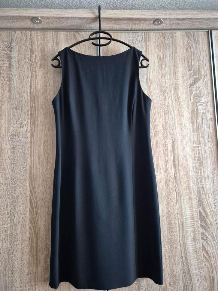 Hirsch donkerblauwe jurk. (Cool wool) Maat 36, Kleding | Dames, Jurken, Zo goed als nieuw, Maat 36 (S), Blauw, Knielengte, Ophalen of Verzenden