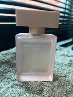 30ml Musc nude, Sieraden, Tassen en Uiterlijk, Uiterlijk | Parfum, Ophalen of Verzenden, Zo goed als nieuw