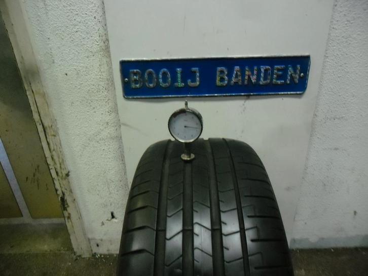235 35 19 demobanden pirelli p zero met 7,4 mm profiel, Auto-onderdelen, Banden en Velgen, Banden en Velgen, Zomerbanden, 19 inch