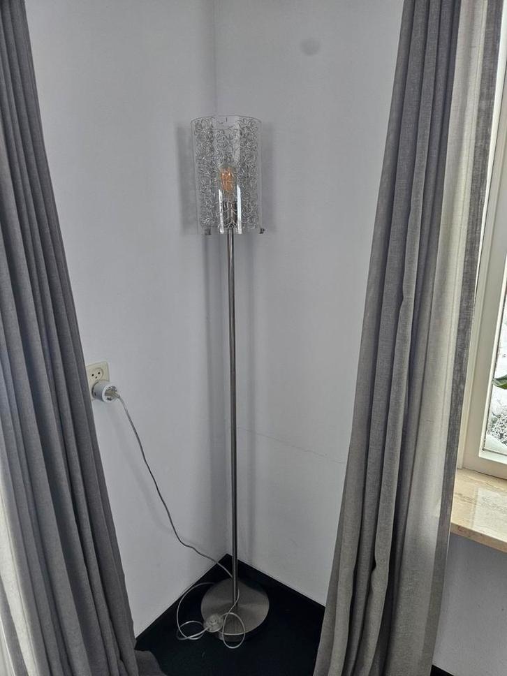 Elegante Staande Lamp, Huis en Inrichting, Lampen | Vloerlampen, Ophalen