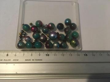 Bonte glazen kralen metallic glans beschikbaar voor biedingen