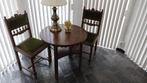 Tafeltje 3 stoelen groene bekleding antiek, Ophalen, Zo goed als nieuw, Rond, Hout