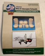 Kitty Hawk 1/48 Mig 25 kunsthars exhaust set, Ophalen of Verzenden, Zo goed als nieuw, Groter dan 1:72, Overige merken