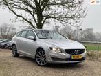 Volvo V60 2.0 D3 | Automaat + Cruise + Clima nu € 16.975,-, Auto's, Te koop, Zilver of Grijs, Geïmporteerd, Gebruikt