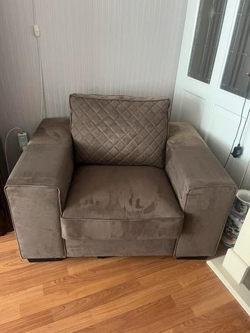 Urban Sofa Loveseat. ZGAN beschikbaar voor biedingen