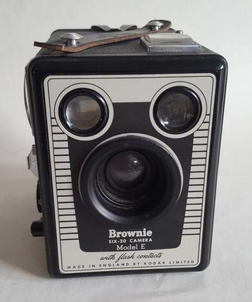 Vintage camera Brownie six20 model E werkt niet meer beschikbaar voor biedingen