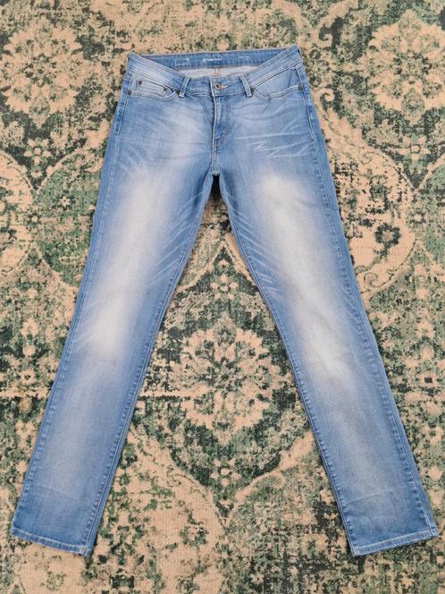 Levi's straight curve W29 L34 WMN Tulsi2934 Blauw, Kleding | Dames, Spijkerbroeken en Jeans, Zo goed als nieuw, W28 - W29 (confectie 36)