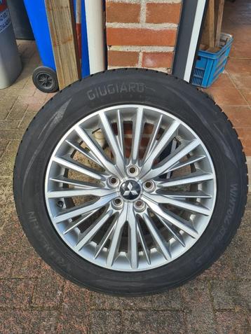 Winterbanden met velgen 225/55R18 beschikbaar voor biedingen