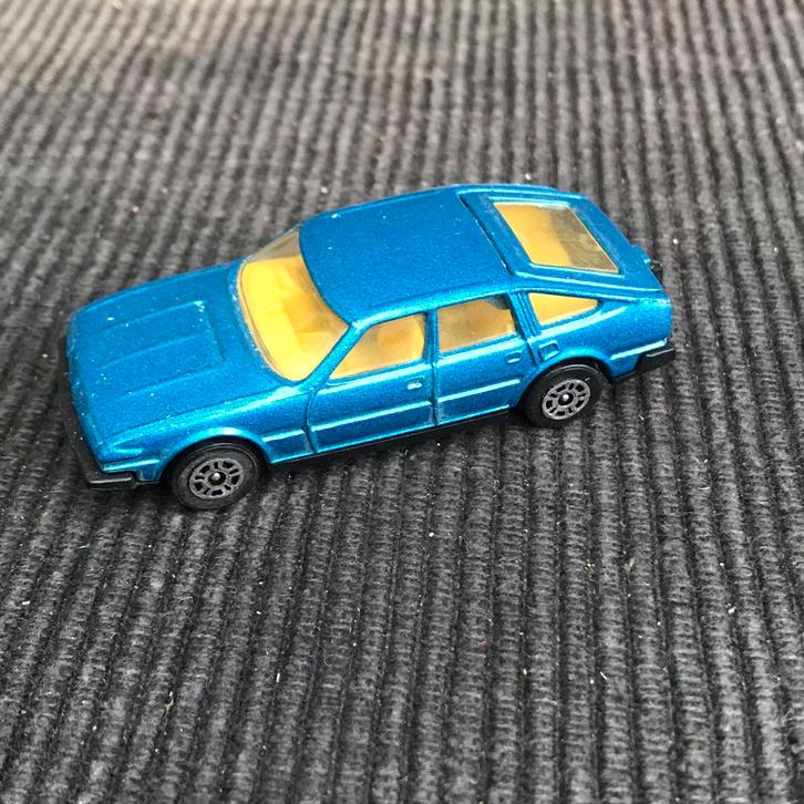 CORGI ROVER 3500 …… 5,-, Hobby en Vrije tijd, Modelauto's | Overige schalen, Gebruikt, Auto, Ophalen of Verzenden