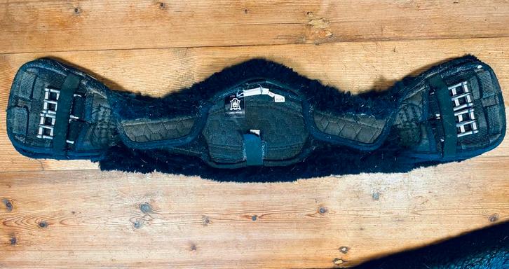 Mattes cresent singel 65 cm, Dieren en Toebehoren, Paarden en Pony's | Hoofdstellen en Tuigage, Dressuur, Ophalen of Verzenden