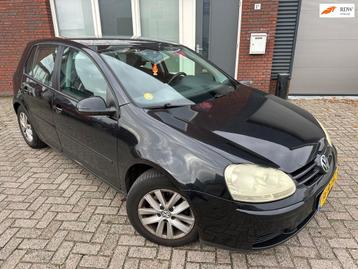 Volkswagen Golf 1.6 FSI Sportline / Navi / Airco / NAP beschikbaar voor biedingen