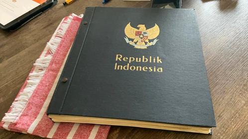 Verzameling Indonesie in Davo (58), Postzegels en Munten, Postzegels | Volle albums en Verzamelingen, Buitenland, Ophalen of Verzenden
