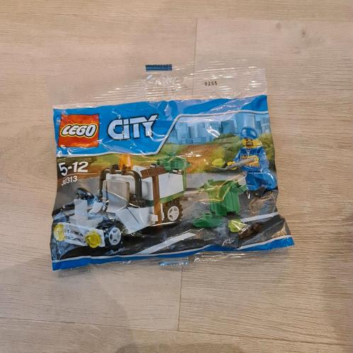 Nieuw in seal, Lego 30313 city afvaldienst polybag, Kinderen en Baby's, Speelgoed | Duplo en Lego, Nieuw, Lego, Complete set, Ophalen of Verzenden