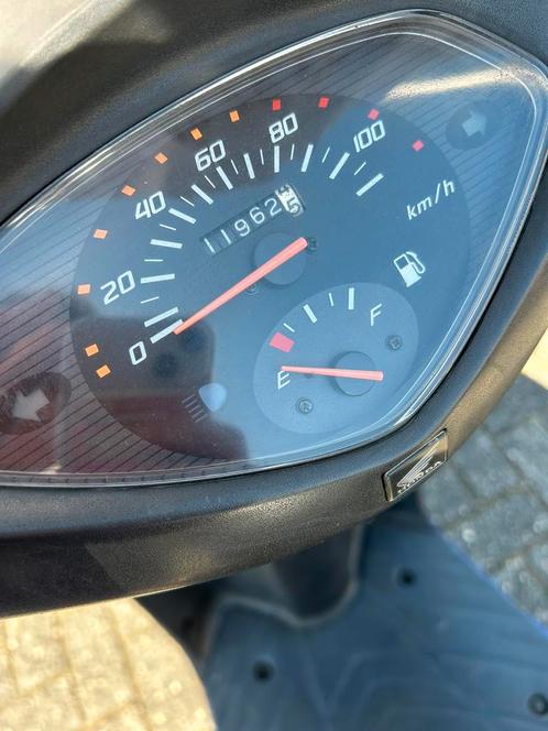 Honda motorscooter 100 km/h, Motoren, Motoren | Honda, Particulier, Scooter, Ophalen