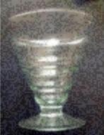 Glazen vaas, bokaal met platte voet; 'geribbeld' glas, Huis en Inrichting, Woonaccessoires | Vazen, Glas, Ophalen of Verzenden
