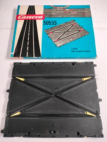 Carrera Universal racebaan baanwissel kruising art nr.50535
 beschikbaar voor biedingen