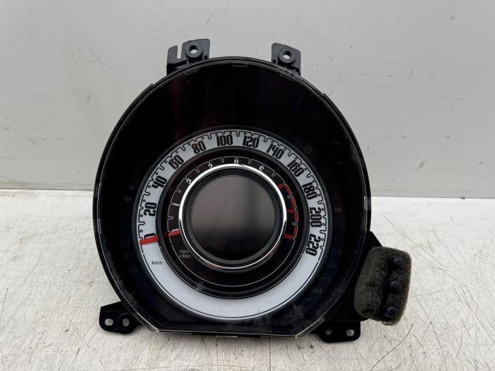 Kilometerteller KM van een Fiat 500, Auto-onderdelen, Dashboard en Schakelaars, Fiat, Gebruikt, 3 maanden garantie, Ophalen of Verzenden