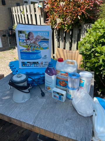 Intex Easy Set Zwembad met Accessoires beschikbaar voor biedingen