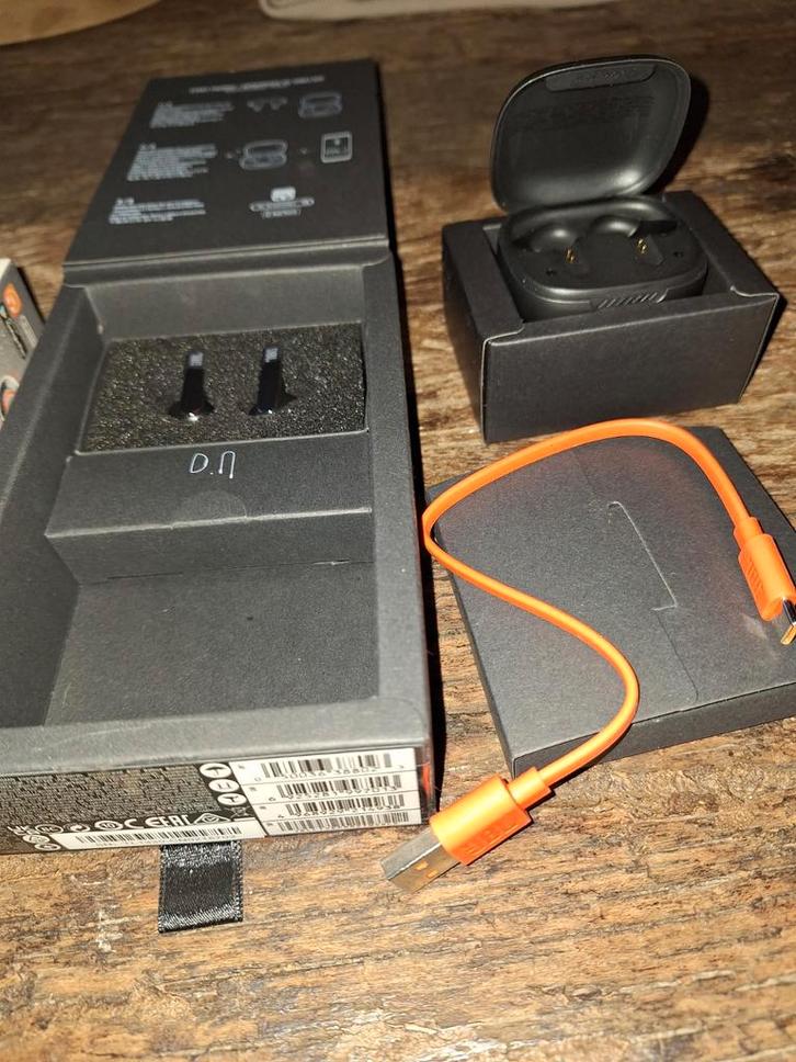 JBL Oortjes - Zo goed als nieuw, Telecommunicatie, Mobiele telefoons | Oordopjes, Zo goed als nieuw, Ophalen of Verzenden