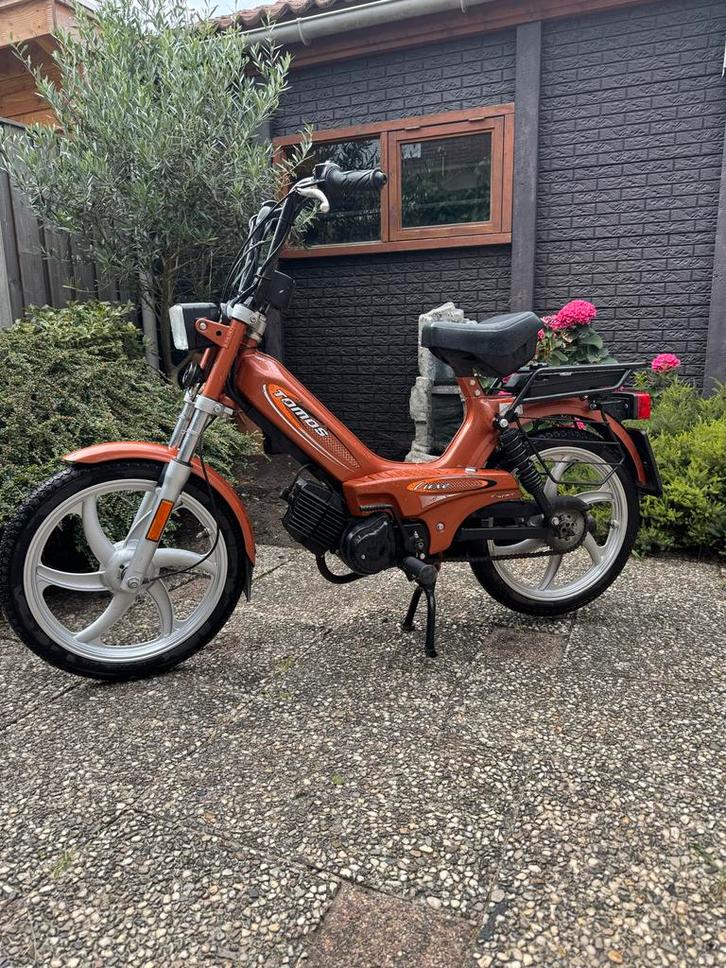 Tomos Snorfiets -Luxe elektr start. Weinig KM, 1e Eigenaar!, Fietsen en Brommers, Brommers | Tomos, Gebruikt, Overige modellen