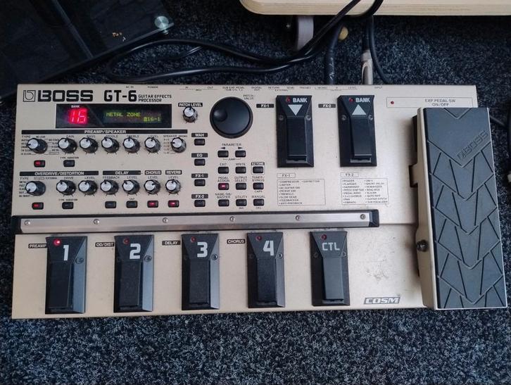 BOSS GT-6 Gitaar Effecten Processor, Muziek en Instrumenten, Effecten, Gebruikt, Chorus, Delay of Echo, Distortion, Overdrive of Fuzz