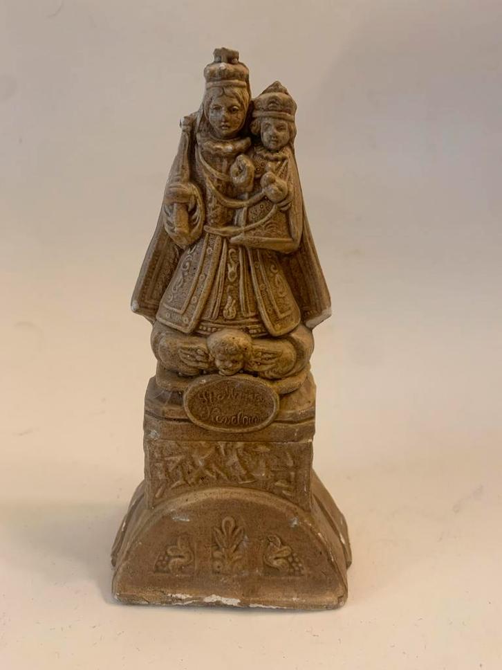 Maria Kendelaar Beeldje uit chamotte., Antiek en Kunst, Kunst | Beelden en Houtsnijwerken, Ophalen of Verzenden