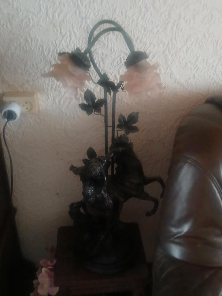 Stijlvolle Engelen Staande Lamp, Huis en Inrichting, Lampen | Vloerlampen, Gebruikt, 100 tot 150 cm, Glas, Metaal, Ophalen of Verzenden