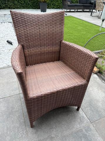 Rieten tuinstoelen 4stuks beschikbaar voor biedingen