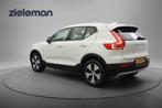 Volvo XC40 1.5 T2 Momentum - Carplay, Navi, Cruise, Voorwielaandrijving, Gebruikt, Euro 6, Wit