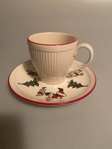 Wedgwood Windsor Christmas Kop & Schotel beschikbaar voor biedingen