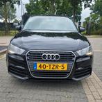 Audi A1 1.2 TFSI 63KW 5-DRS 2012 Zwart, Auto's, Audi, Voorwielaandrijving, Euro 5, Stof, A1