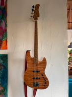 Sire Marcus Miller V10+ S4/NT swamp ash, Muziek en Instrumenten, Snaarinstrumenten | Gitaren | Bas, Ophalen, Zo goed als nieuw