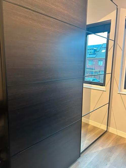 Ikea pax schuifdeur zwart bruin en spiegel 229x200, Huis en Inrichting, Kasten | Kledingkasten, Zo goed als nieuw, 200 cm of meer