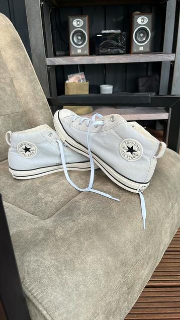 Converse All Star Maat 44. Grijs/wit. Hoog model beschikbaar voor biedingen