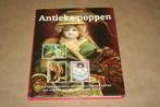 Boek - Antieke poppen - De gesch. en kleurrijke leven !!, Verzamelen, Poppen, Gebruikt, Ophalen of Verzenden