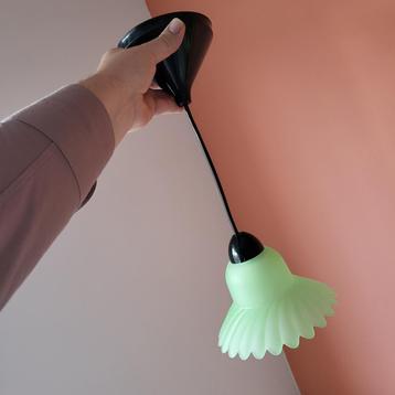 Vintage hanglampje groen glas beschikbaar voor biedingen