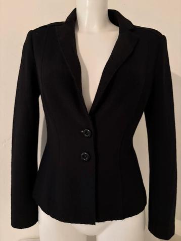 Marccain jasje mt N2 (36-38) beschikbaar voor biedingen