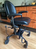 Trippelstoel met gasveer (Vela), Ophalen, Gebruikt