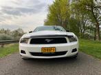 Ford mustang 2009 Wit, 4 stoelen, Wit, 205 pk, Grijs